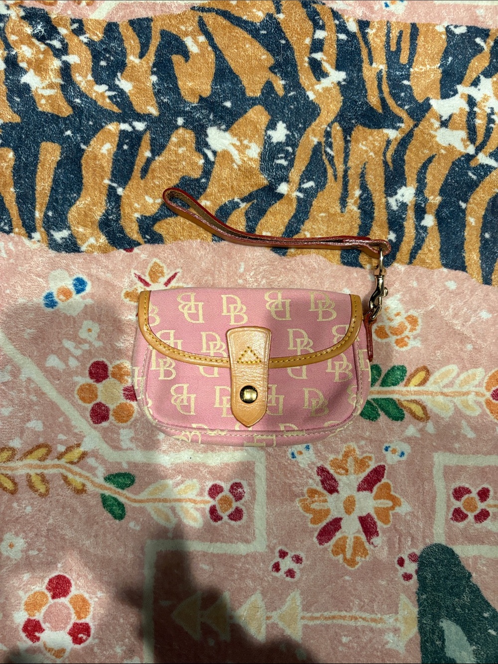Dooney & Bourke Pink Signature Wristlet with Tan Trim